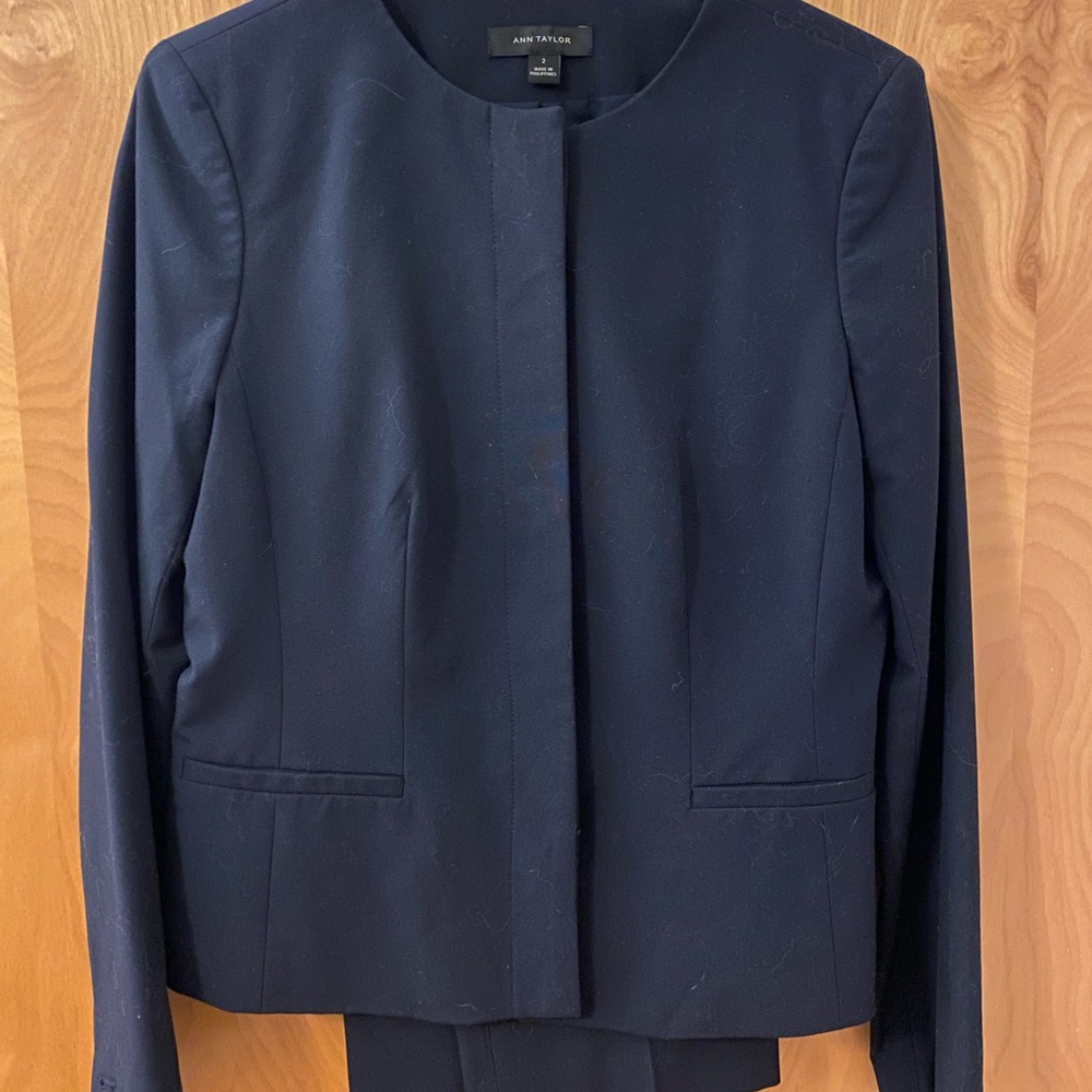 Ann Taylor Women's Navy suit